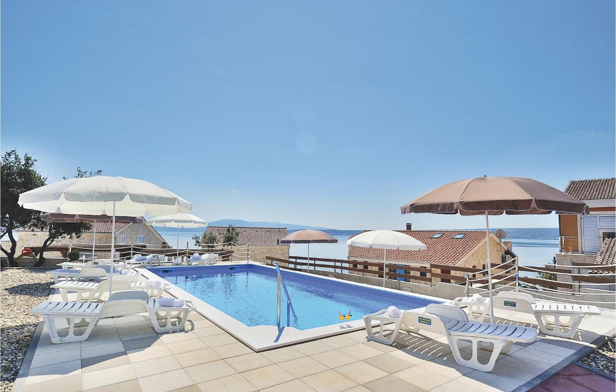 Cozy Apartment In Posedarje With House Sea View Экстерьер фото