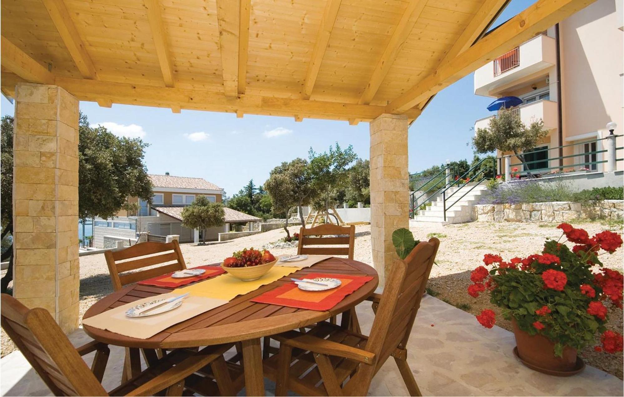 Cozy Apartment In Posedarje With House Sea View Экстерьер фото